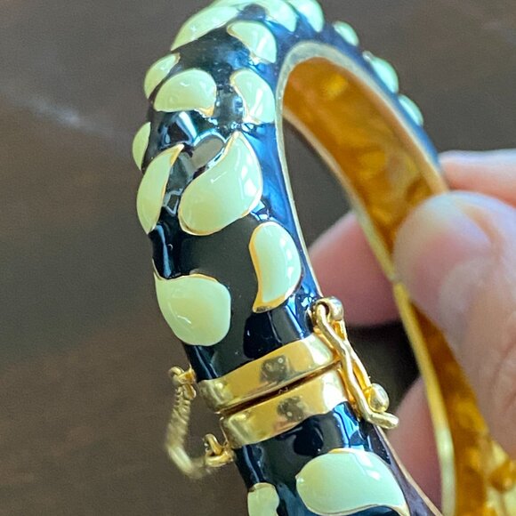 J. Crew Enamel Bracelet Bangle Paisley Print $58 EUC - Picture 4 of 4